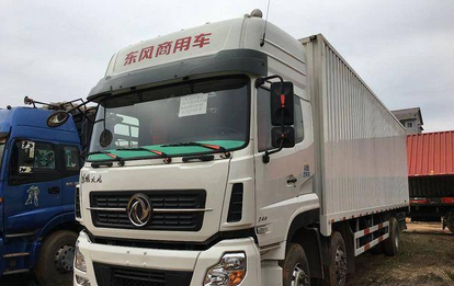 东风天龙前四后四9.6米箱245匹国5车可分期